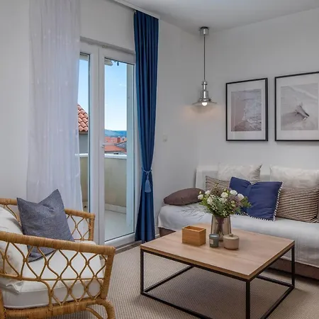 Apartments Valentina Bol Exterior photo