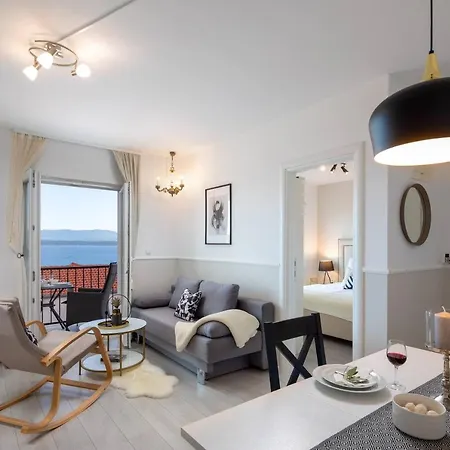 Apartments Valentina Bol Exterior photo