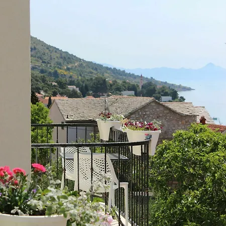 Apartments Valentina Bol Exterior photo